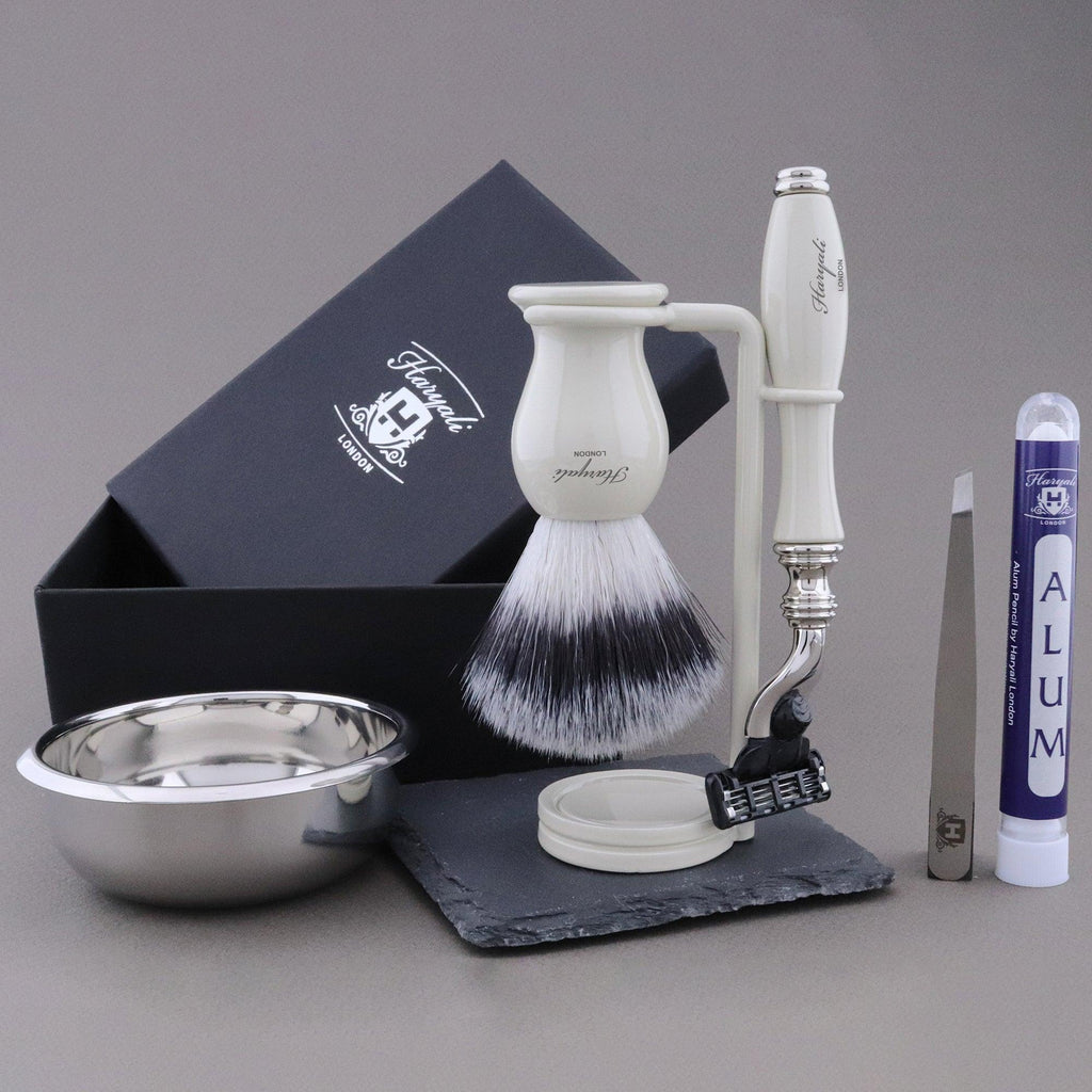 Haryali's Grace Range Shaving Kit 