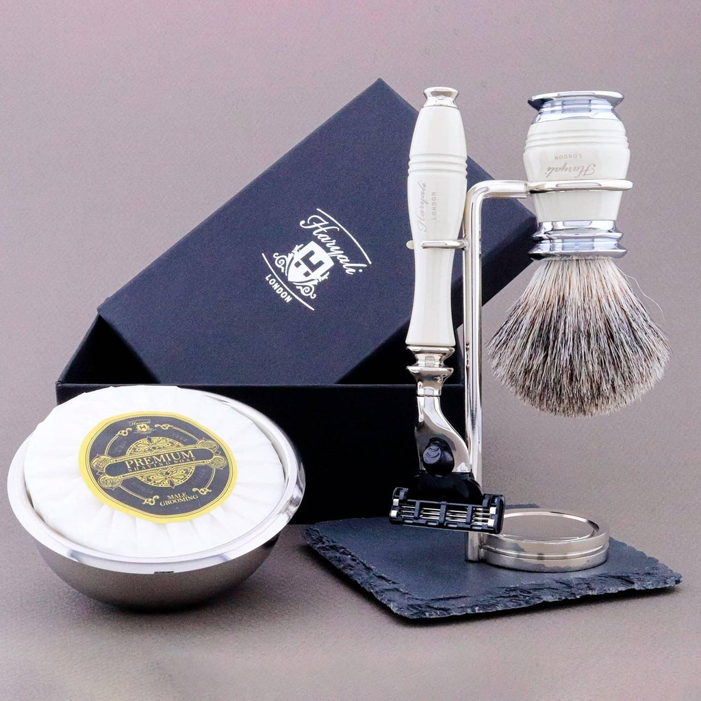 Haryali's Groove Range Shaving Kit 