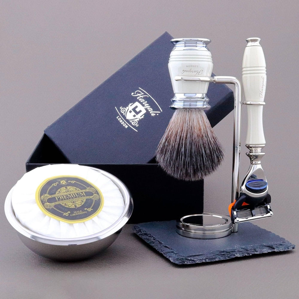 Haryali's Groove Range Shaving Kit 