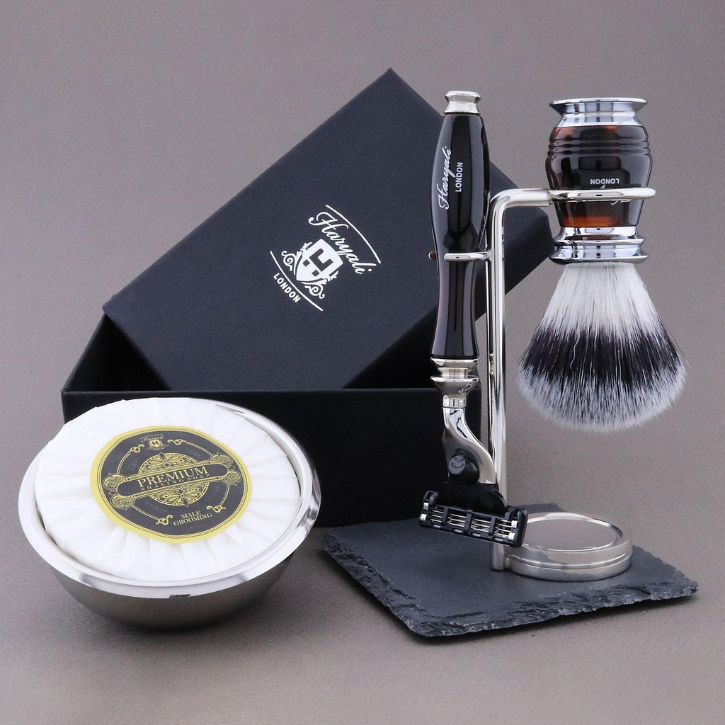 Haryali's Groove Range Shaving Kit 