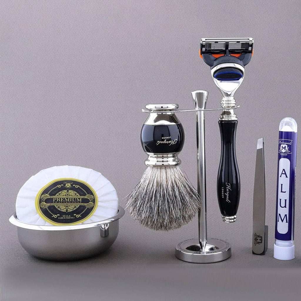 Haryali's Vase Range Shaving Kit - HARYALI LONDON