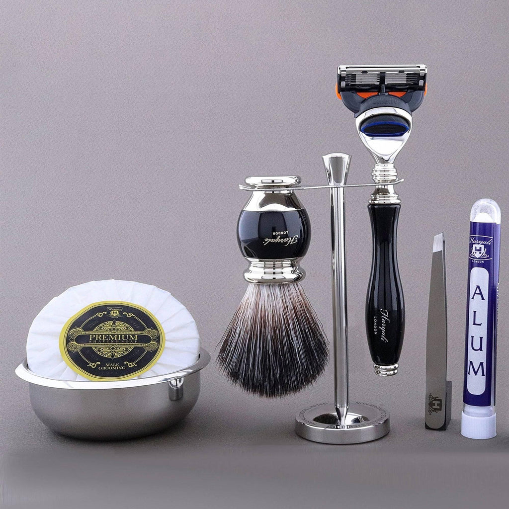 Haryali's Vase Range Shaving Kit - HARYALI LONDON