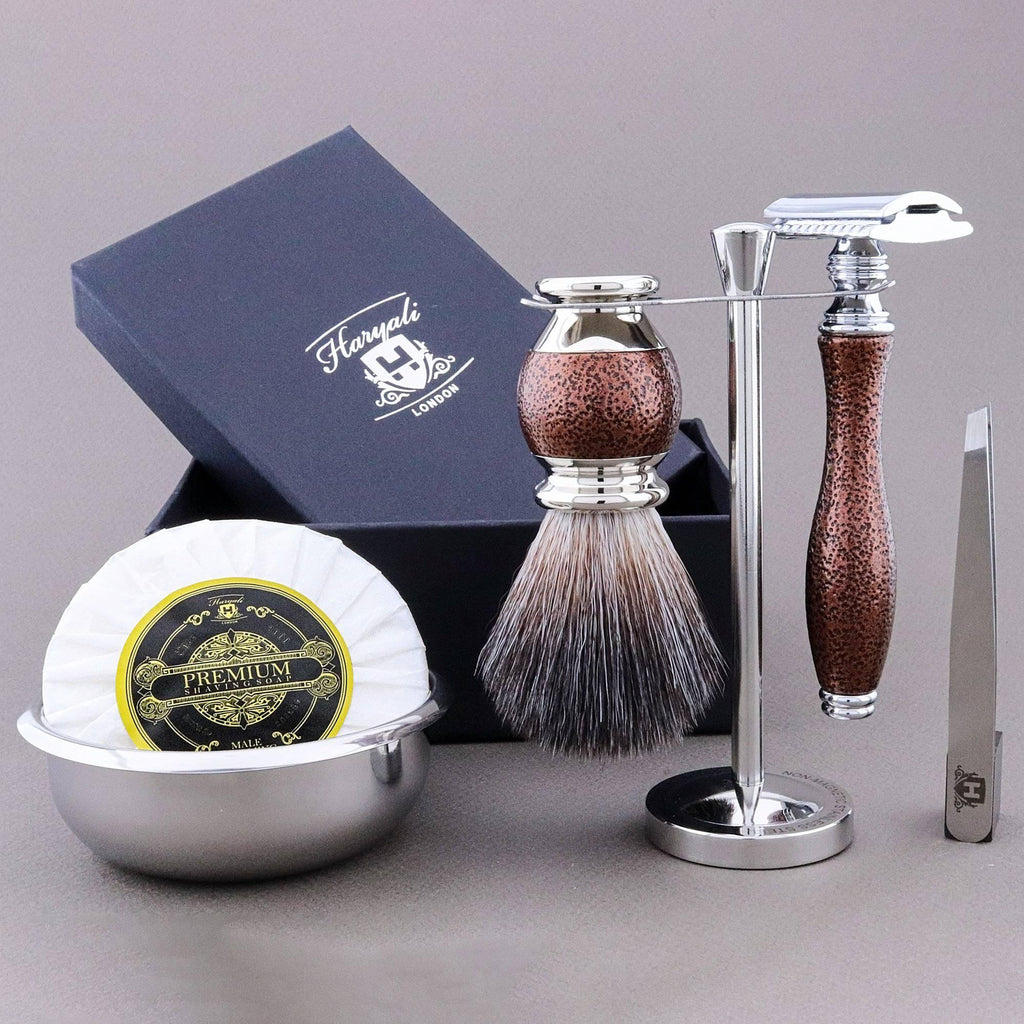 Haryali's Vase Range Shaving Kit 