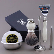 Load image into Gallery viewer, Haryali&#39;s Vase Range Shaving Kit 