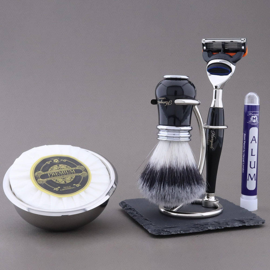 Haryali's Victoria Range Shaving Kit 